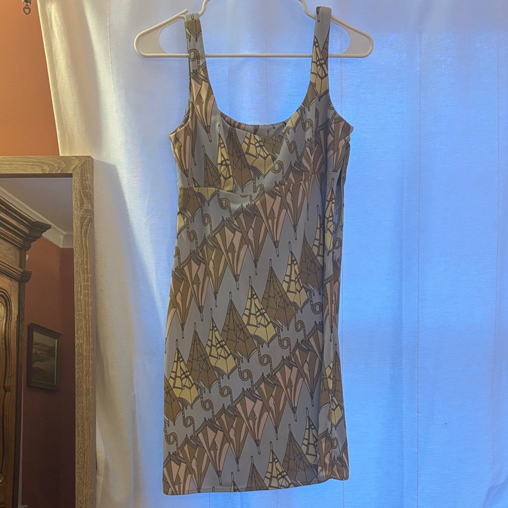 BCBG vibtage umbrella Geometric Patterned Dress size small